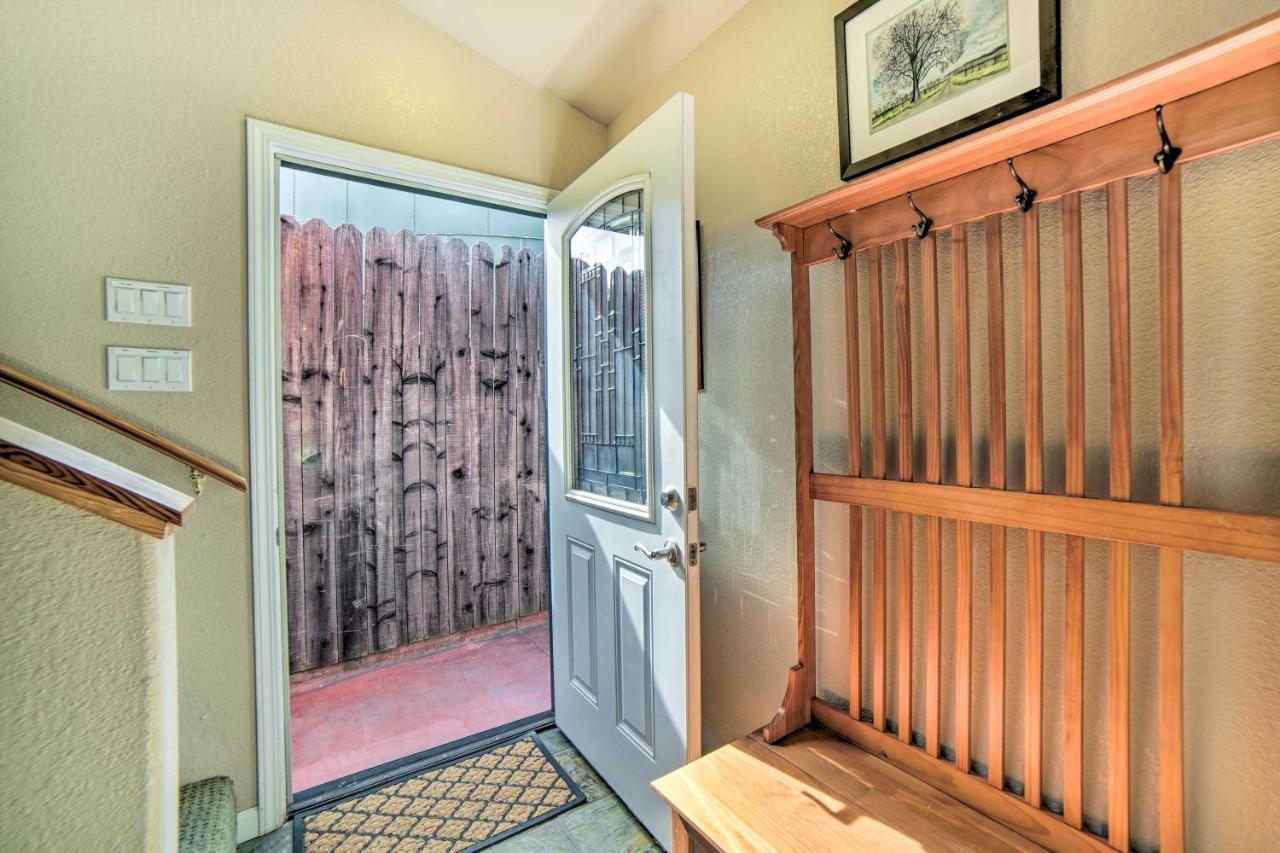 Hilltop Loft Ukiah Vacation Rental! Extérieur photo