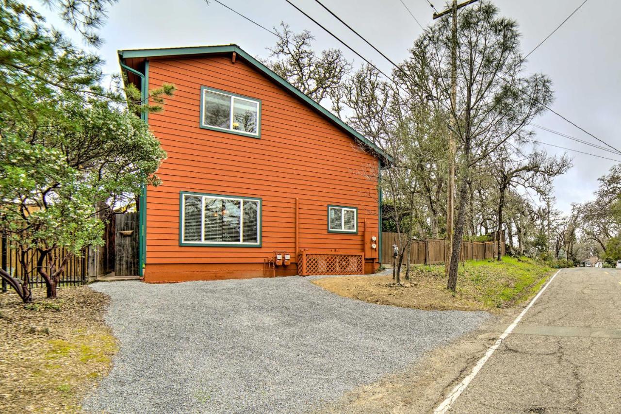 Hilltop Loft Ukiah Vacation Rental! Extérieur photo
